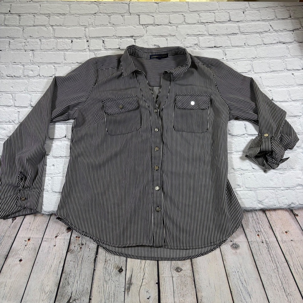 Adrienne Vittadini Womens Black White Striped Button Down Shirt Small VW31240
